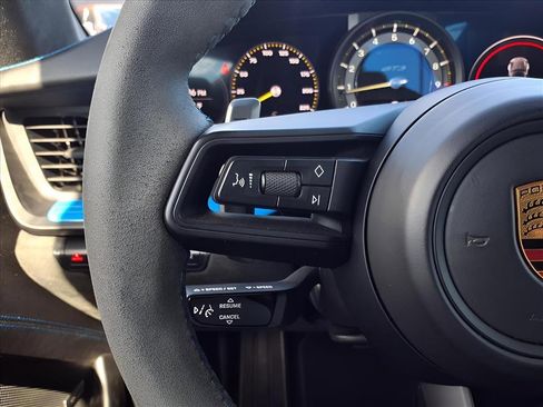 Used 2022 Porsche 911 GT3 image 18