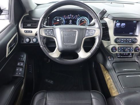 Used 2018 GMC Yukon XL Denali image 35