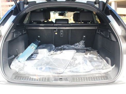 New 2026 Land Rover Range Rover Velar S image 12