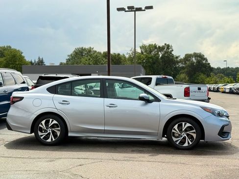 Used 2025 Subaru Legacy Premium AWD/4WD image 27