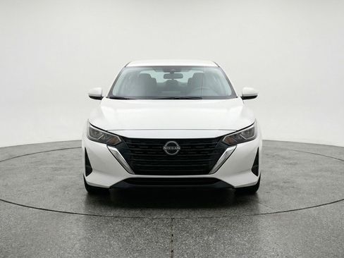 Used 2025 Nissan Sentra SV FWD image 2