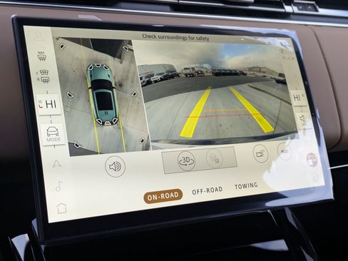 New 2026 Land Rover Range Rover Sport Dynamic SE image 13