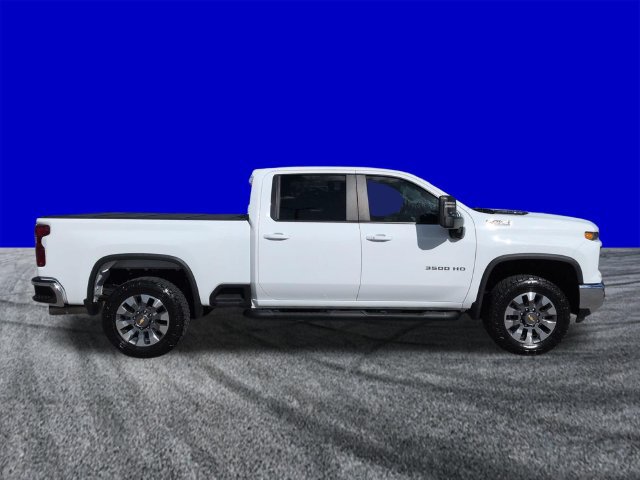 Used 2024 Chevrolet Silverado 3500 LT w/ All Star Edition AWD/4WD image 3