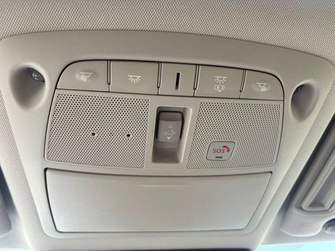 Used 2024 Nissan Armada SL AWD/4WD image 32