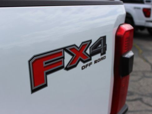 Used 2023 Ford F350 Lariat AWD/4WD image 4