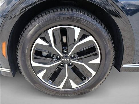 Used 2022 Kia EV6 Wind AWD/4WD image 26