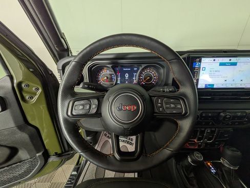 Used 2024 Jeep Gladiator Mojave image 23