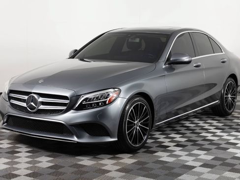 Used 2019 Mercedes-Benz C 300 Sedan w/ Premium Package image 2
