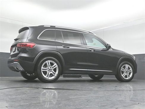 Used 2021 Mercedes-Benz GLB 250 4MATIC image 44