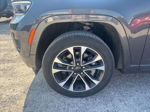 Used 2021 Jeep Grand Cherokee L Overland w/ Luxury Tech Group IV image 28
