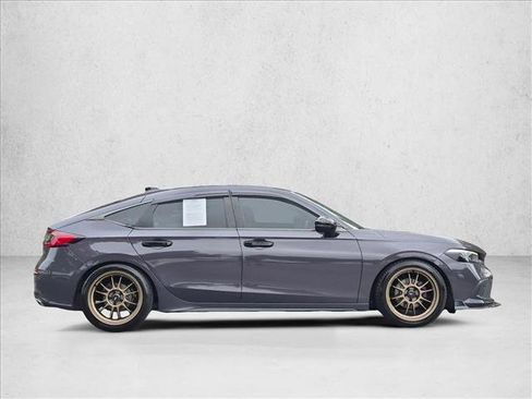 Used 2024 Honda Civic Sport Touring image 4
