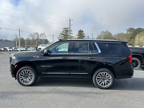 Certified 2024 GMC Yukon Denali Ultimate image 9