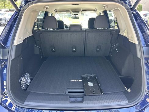 New 2026 Nissan Rogue SV FWD image 13