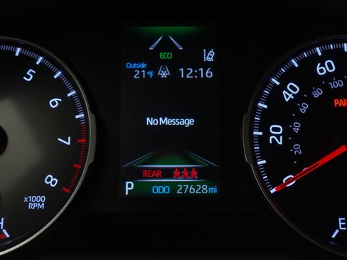 Used 2020 Toyota RAV4 LE image 22