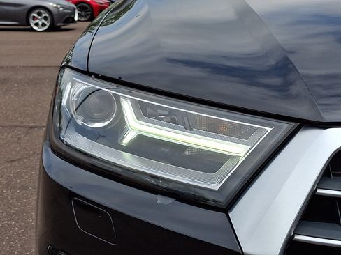 Used 2018 Audi Q7 2.0T Premium AWD/4WD image 9