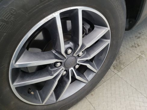 Used 2020 Jeep Grand Cherokee Limited image 31