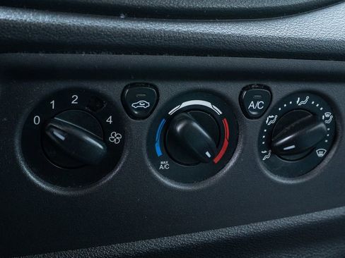 Used 2017 Ford Transit 350 XL image 24