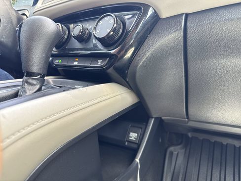 Used 2021 Honda HR-V LX image 24