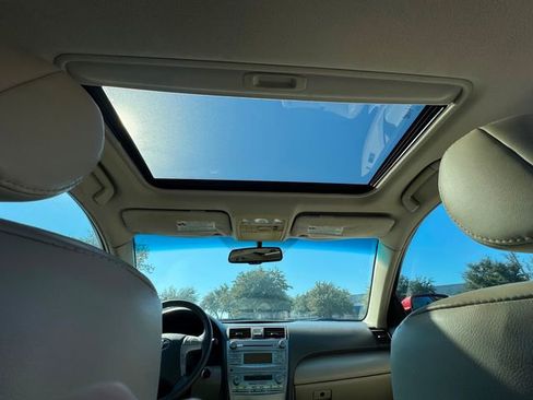 Used 2009 Toyota Camry Base image 14