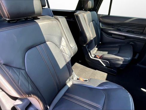 Used 2024 Ford Expedition Max Platinum image 17