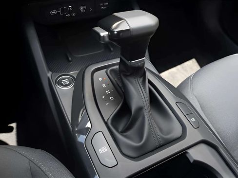 Used 2025 Kia K4 EX FWD image 18