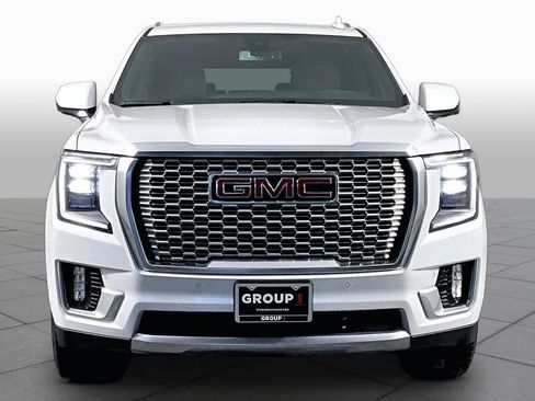 Used 2022 GMC Yukon XL Denali AWD/4WD image 4