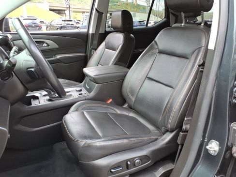 Used 2021 Chevrolet Traverse LT AWD/4WD image 6