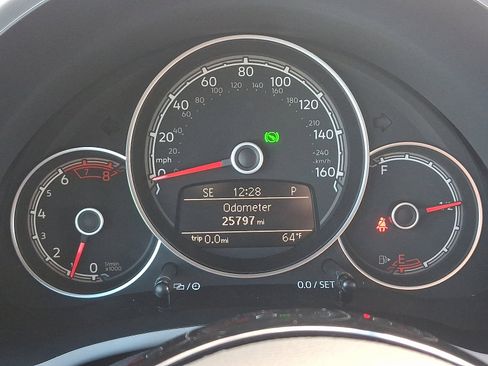 Used 2019 Volkswagen Beetle 2.0T Final Edition SEL image 20