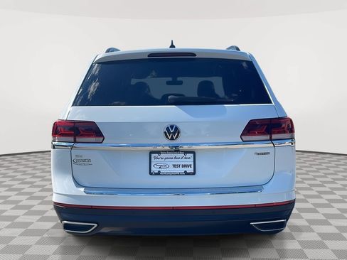 Used 2023 Volkswagen Atlas SE w/ Panoramic Sunroof Package AWD/4WD image 6