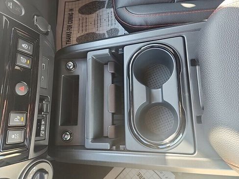 New 2023 Nissan Titan PRO-4X w/ Pro-4x Convenience Package image 15