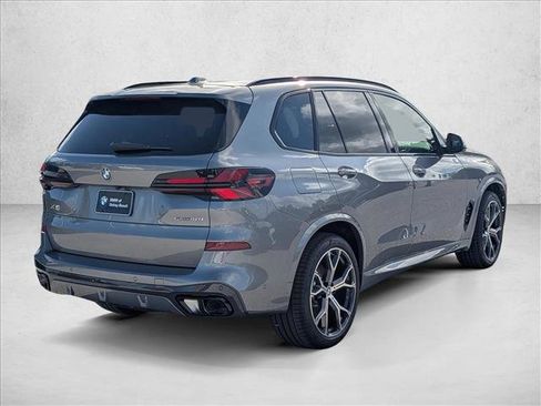 New 2026 BMW X5 sDrive40i image 2
