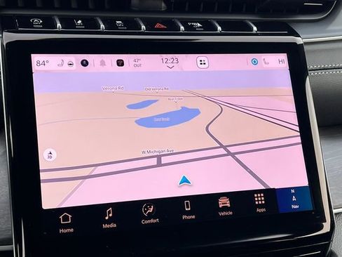 Used 2025 Jeep Grand Cherokee Limited w/ Black Appearance Package image 26