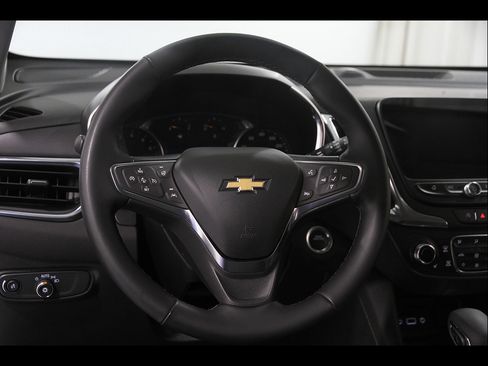 Used 2024 Chevrolet Equinox LT AWD/4WD image 7