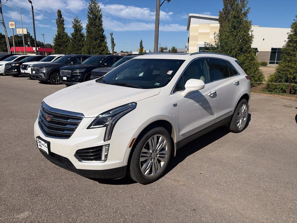 Used 2018 Cadillac XT5 Premium Luxury AWD/4WD image 2