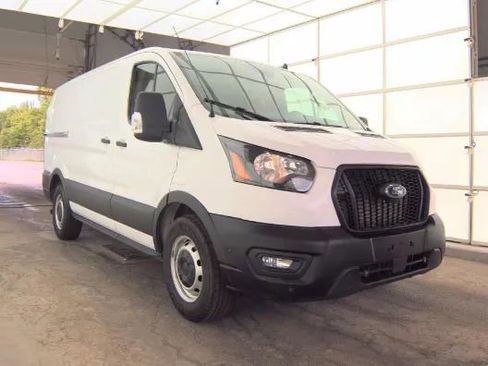 Used 2021 Ford Transit 150 Low Roof RWD image 5