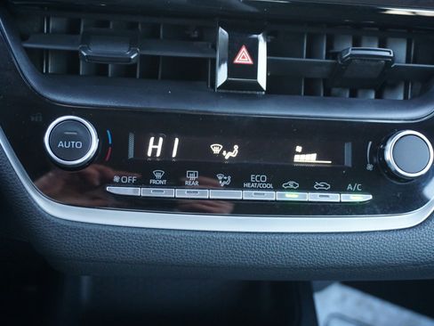 Used 2024 Toyota Corolla LE image 19