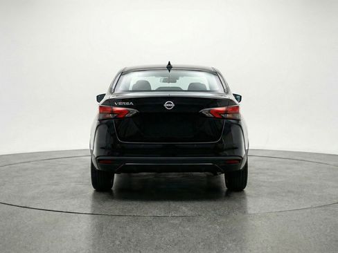 Used 2025 Nissan Versa SV image 7