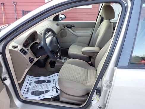 Used 2007 Ford Focus SE image 7