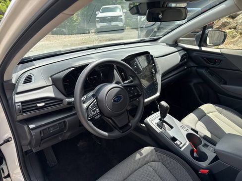 Used 2024 Subaru Crosstrek 2.0i Premium AWD/4WD image 16