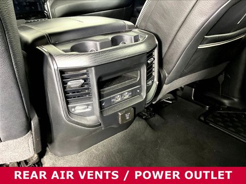 Used 2022 RAM 1500 Limited AWD/4WD image 11