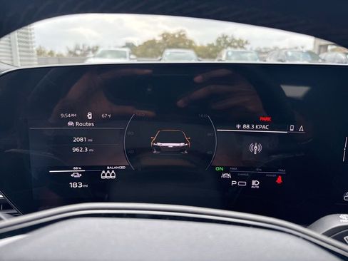 Certified 2025 Audi S6 e-tron Prestige w/ 21" Black Optic Package image 21