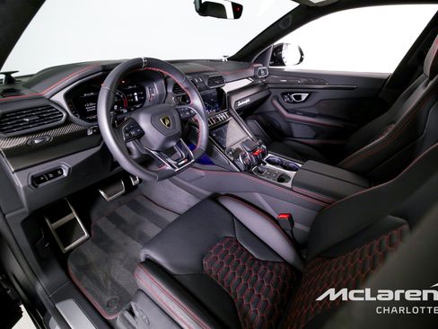 Used 2024 Lamborghini Urus S image 12