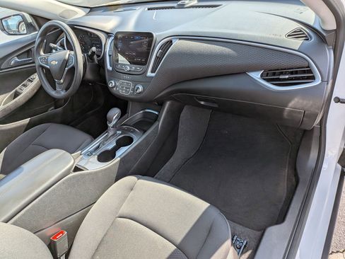 Used 2024 Chevrolet Malibu LT FWD image 36