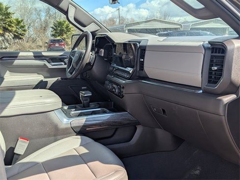 Certified 2023 Chevrolet Silverado 1500 LTZ w/ Technology Package image 27