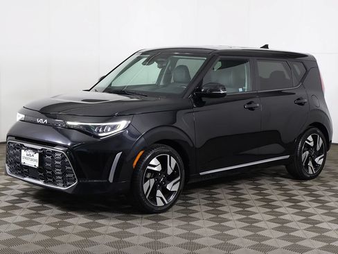 Used 2023 Kia Soul GT-Line w/ GT-Line Technology Package FWD image 9