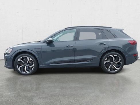 Used 2024 Audi Q8 e-tron Premium Plus w/ Premium Plus Package AWD/4WD image 8