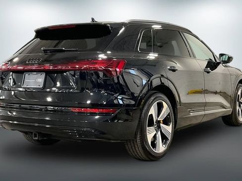 Certified 2023 Audi e-tron Premium Plus w/ Premium Plus Package AWD/4WD image 13