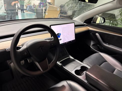 Used 2021 Tesla Model 3 Long Range image 11