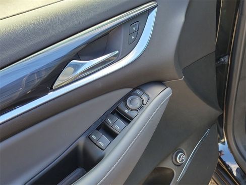 Used 2023 Buick Enclave Essence w/ Experience Buick Package image 22