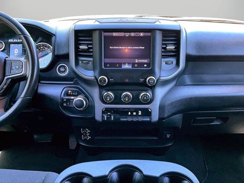 Used 2024 RAM 2500 Tradesman w/ Chrome Appearance Group AWD/4WD image 12